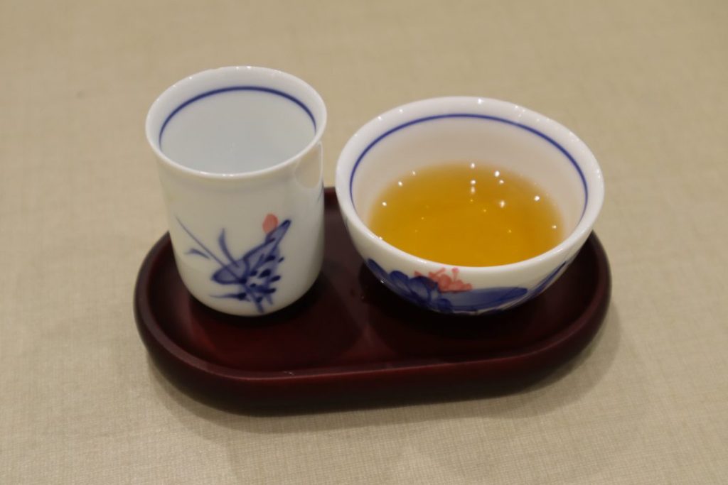 台湾　ウーロン茶